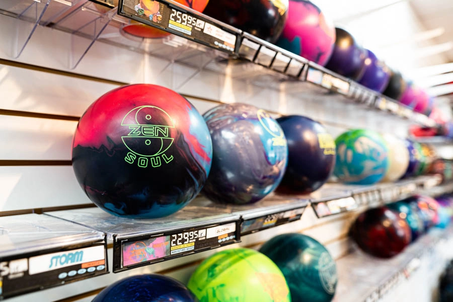 Bowling Bowl in bowling Center pro shop